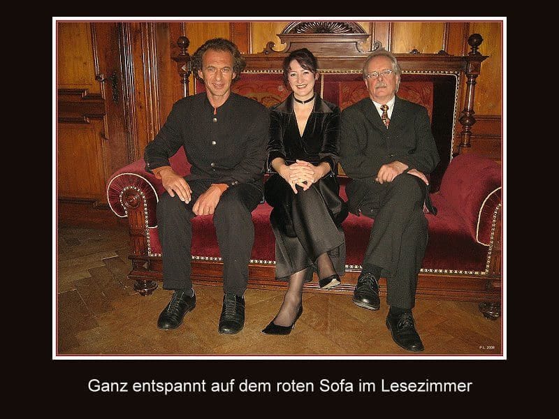 Das rote Sofa im Lesezimmer Das rote Sofa im Lesezimmer